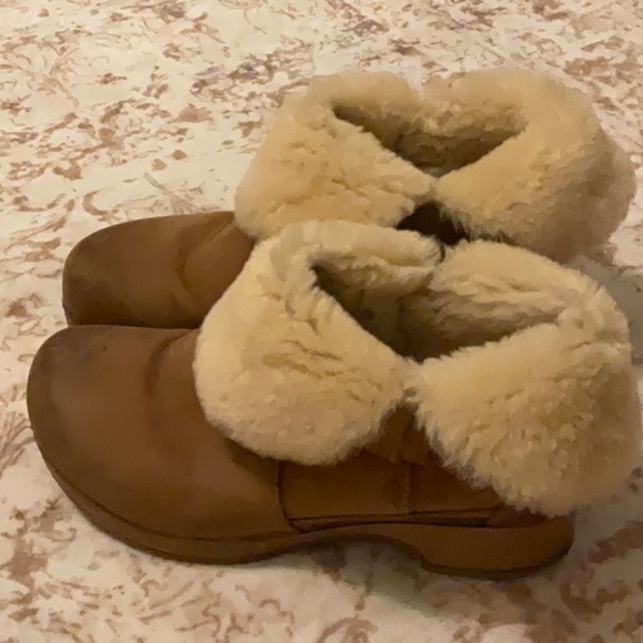Dansko Tan Shearling Lined Winter Boots - Picture 6 of 6